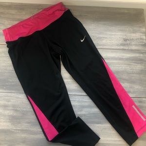 Nike 3/4 length drifit leggings